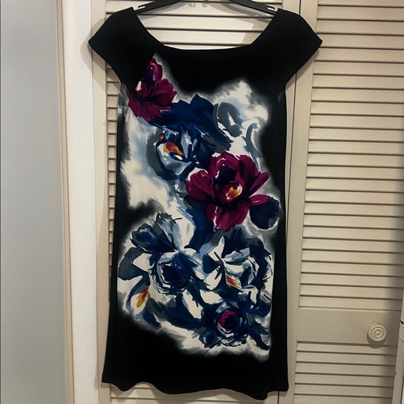 Maggy London Women’s Size 4 Black Dress with Floral Print & Boat Neck - Picture 3 of 5